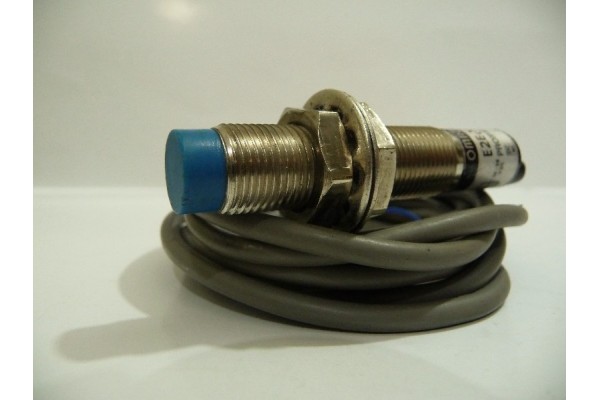 Inductive Proximity Switch, E2E-X4MD1, Omron Made in Japan